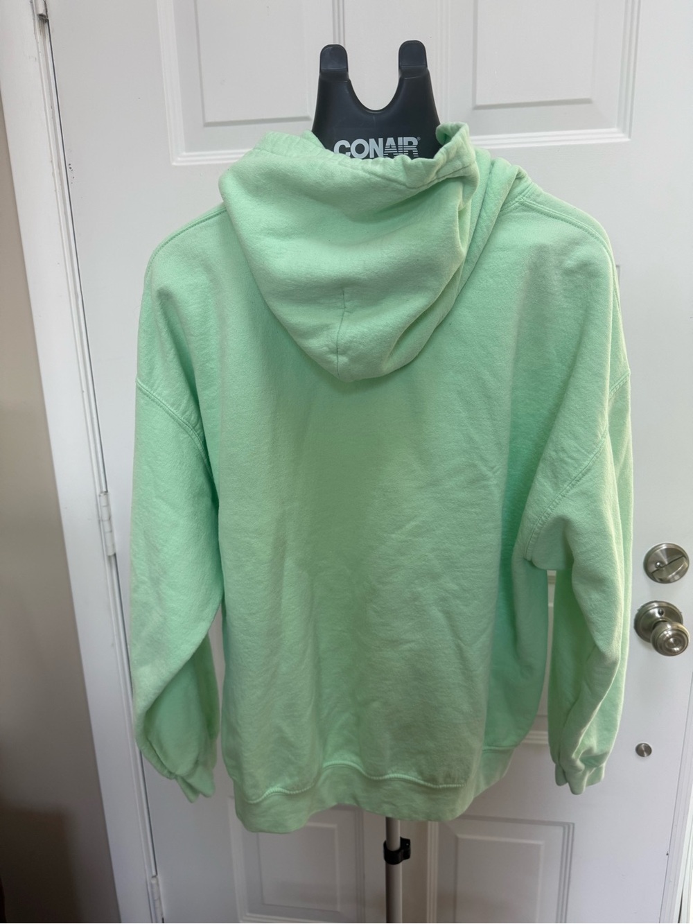 Gildan Light Green "Be Kind" Graphic Hoodie - Picture 2 of 3
